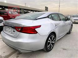 Nissan Maxima